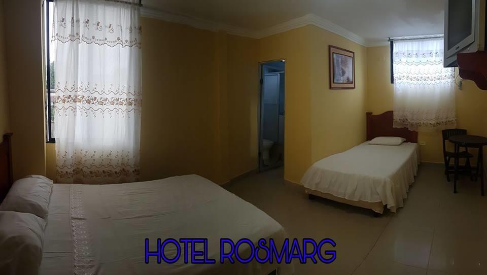 Hotel Rosmarg Atacames Bagian luar foto